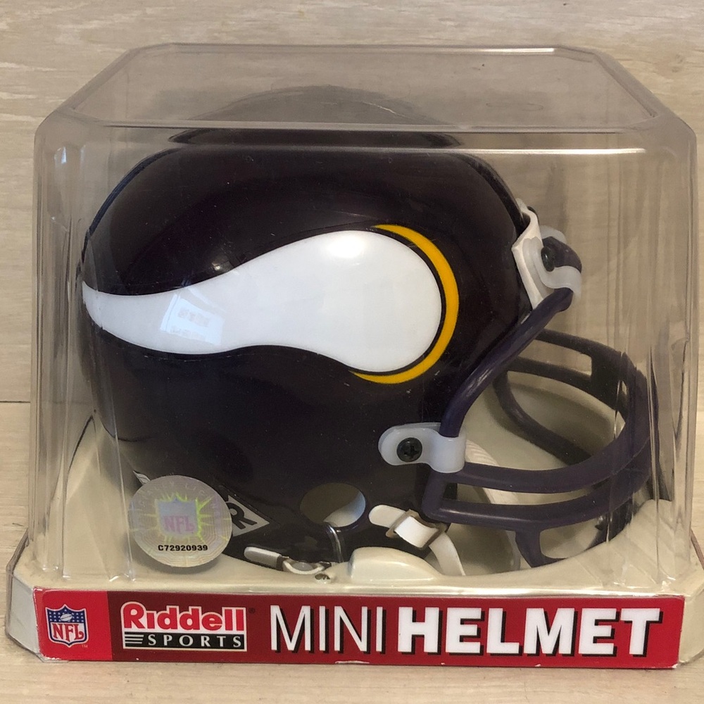 Minnesota Vikings NFL Licensed Riddell Mini Football Helmet NIB